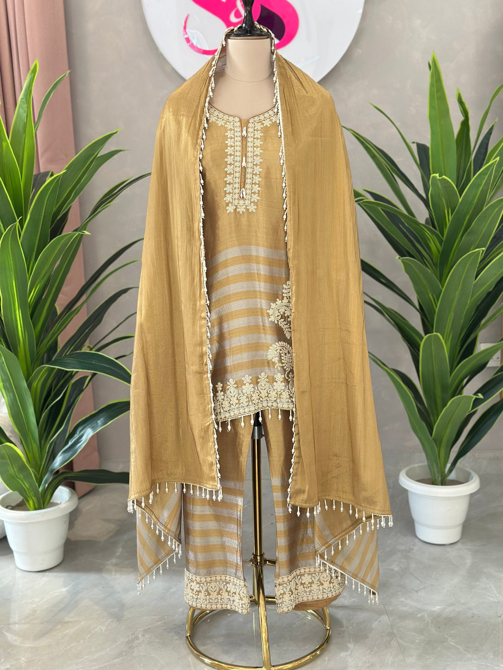 Trendy Farshi Suit Set With Beautiful Pearls Handwork