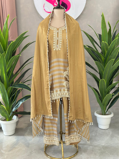 Trendy Farshi Suit Set With Beautiful Pearls Handwork