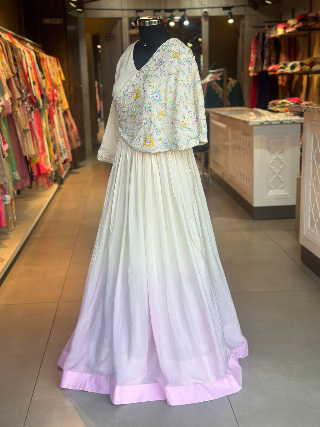 INDOWESTERN HEAVY GOWN SET