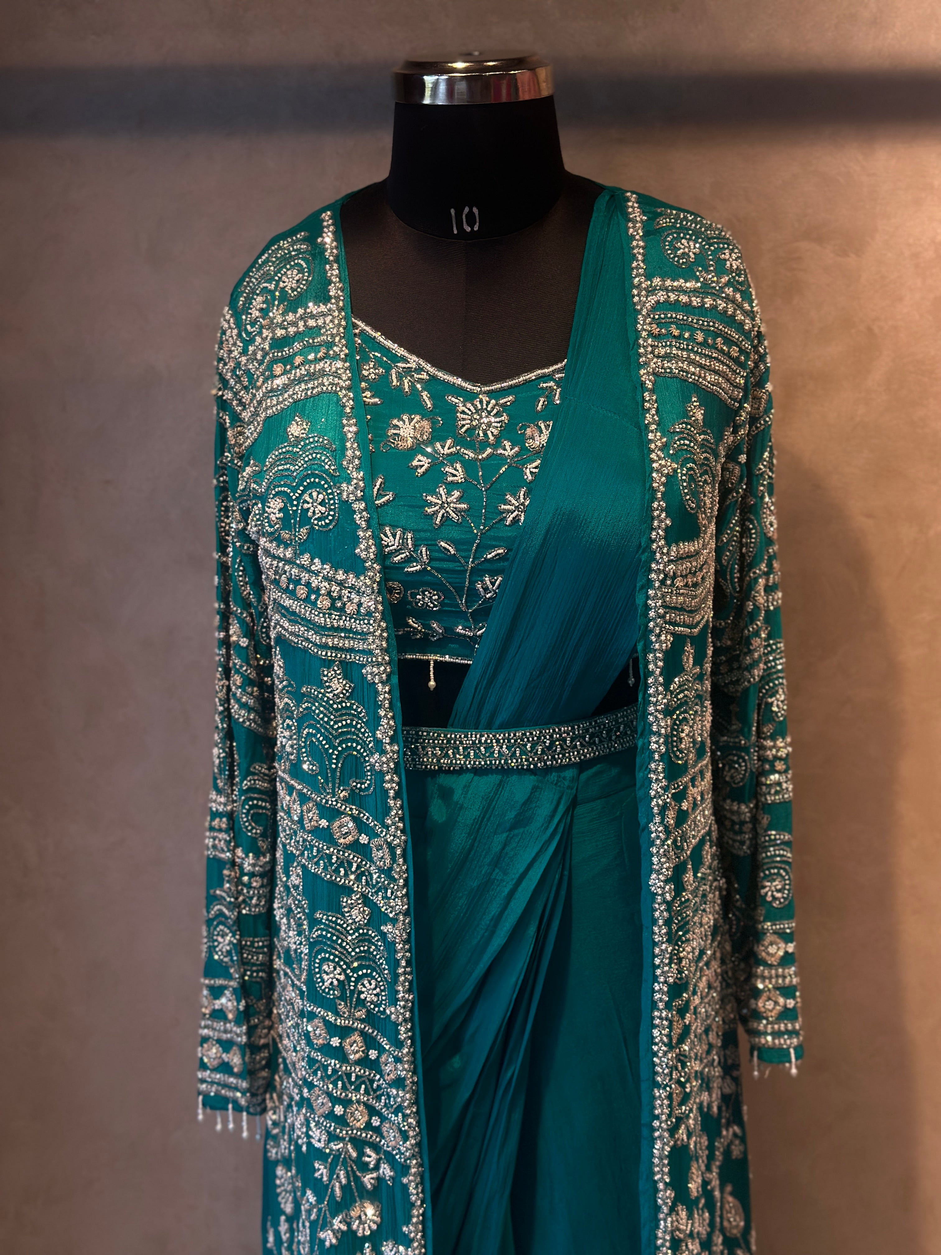 PRE-DRAPPED SAREE SHURG SET