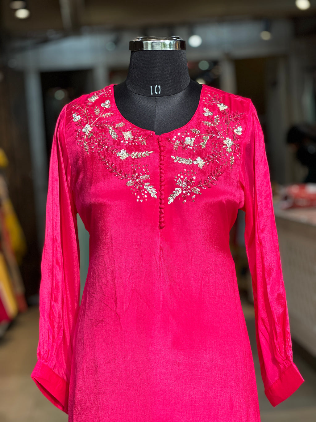 A LINE HANDWORK SUIT SET