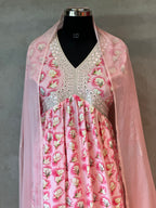 THREE PIECES ALIA SUIT SET DETAILING