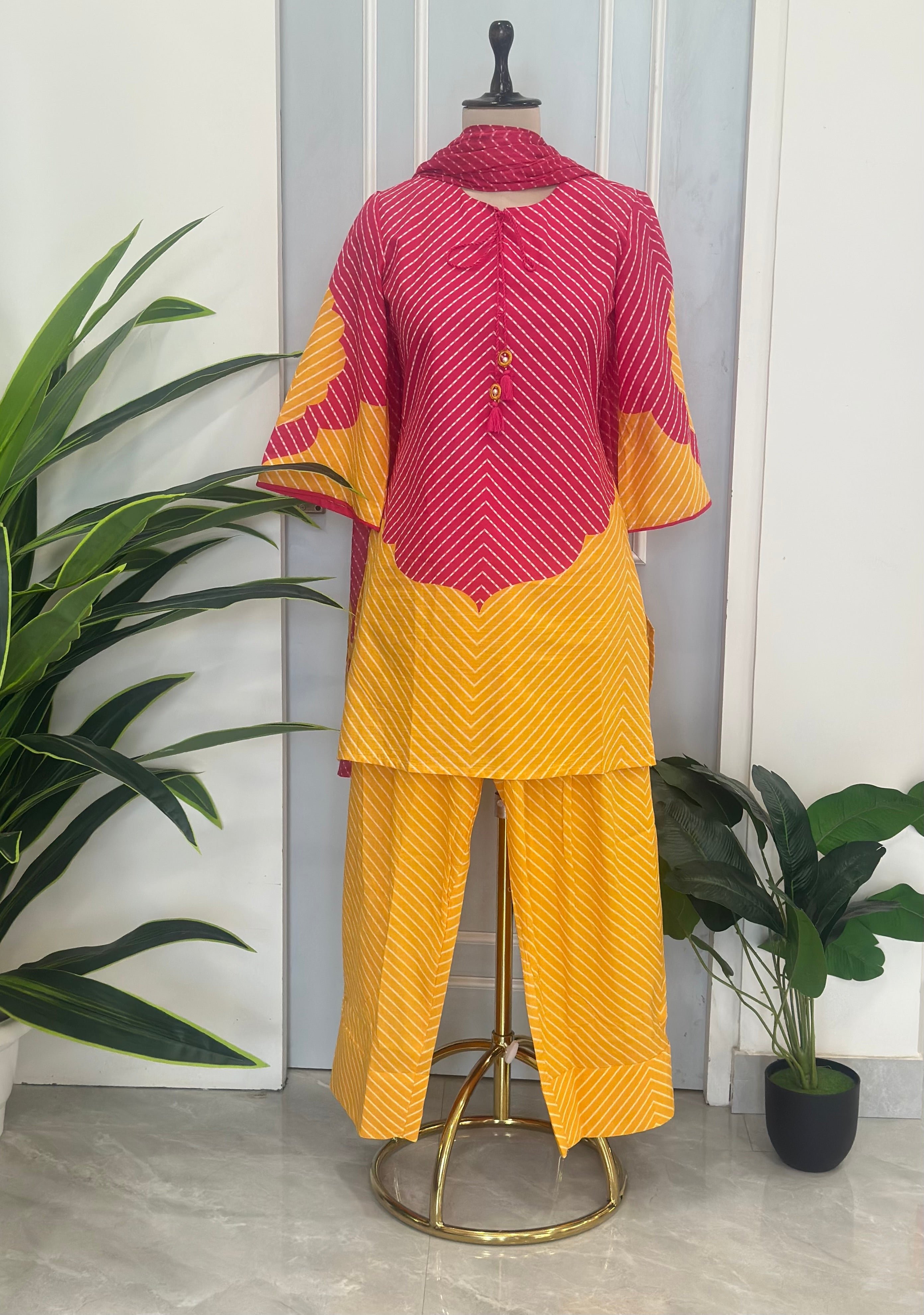 Sawan Special Leheriya Farsi Suit Set