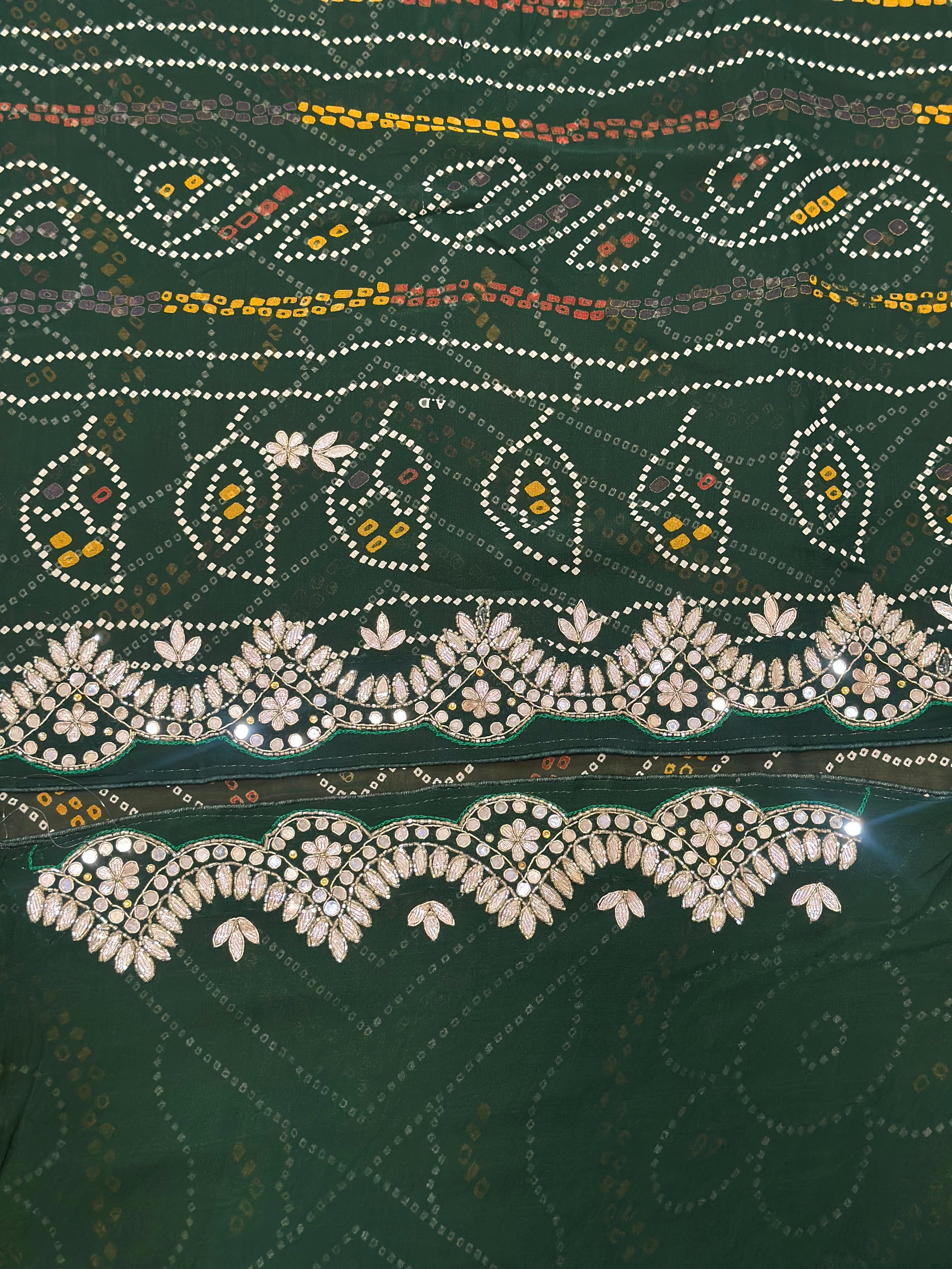 👑 Rajwadi Bandhej Saree with Gotapatti Detailing👑