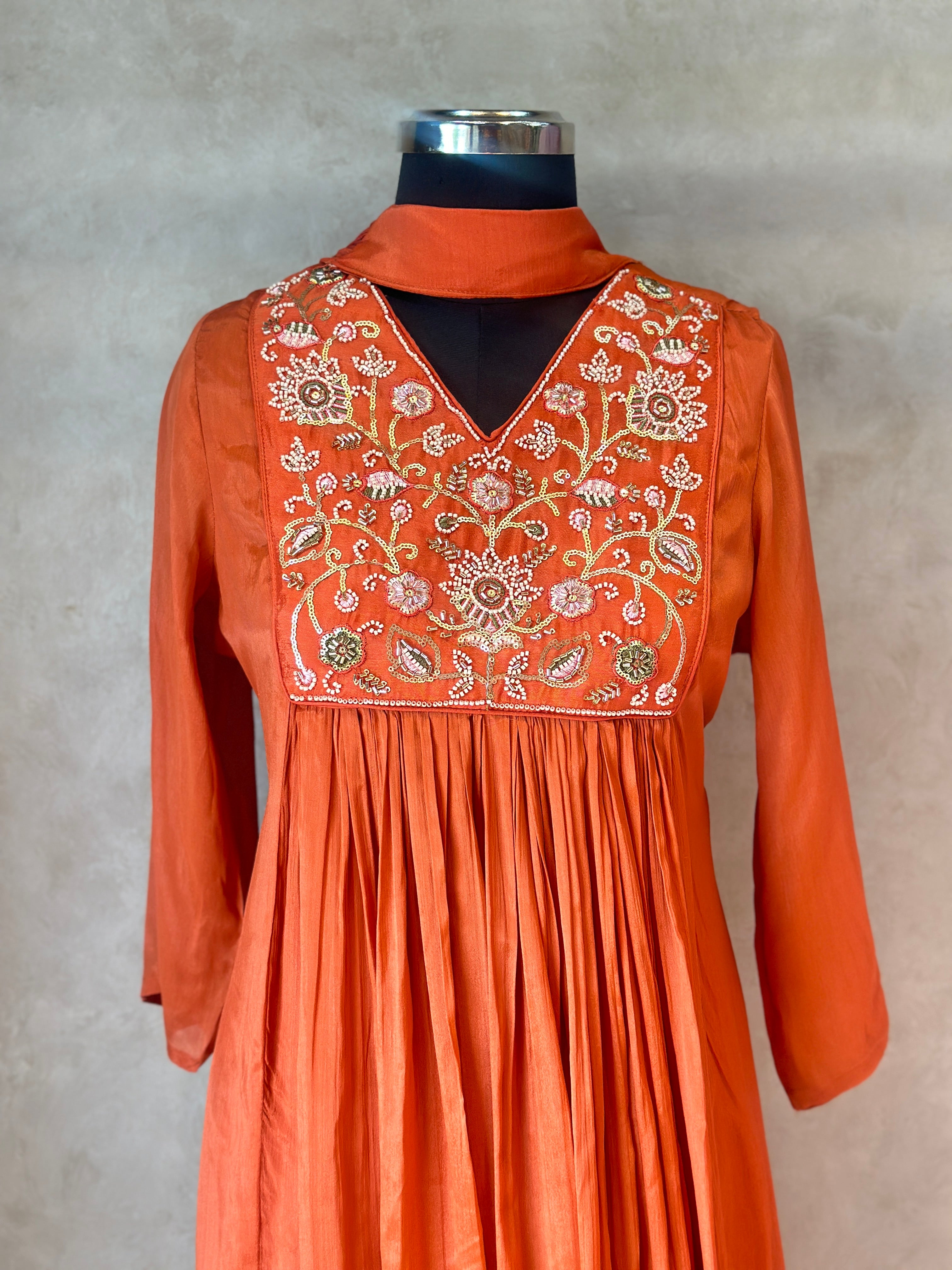 PURE CHINON HANDWORK SUIT