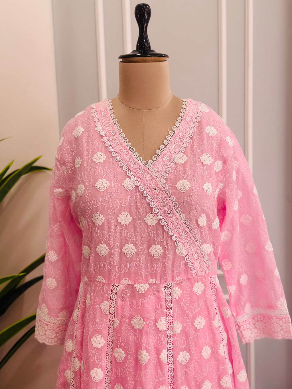 Beautiful Chikankari Suit Set