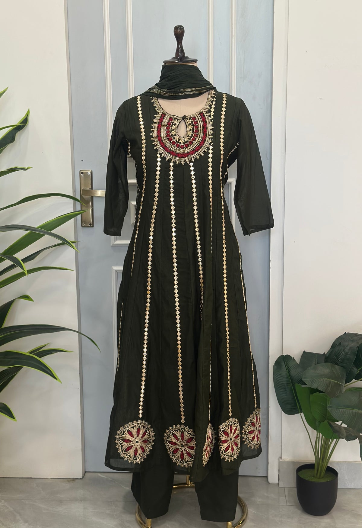 ✨ Royal Mirror Flair Anarkali Set ✨