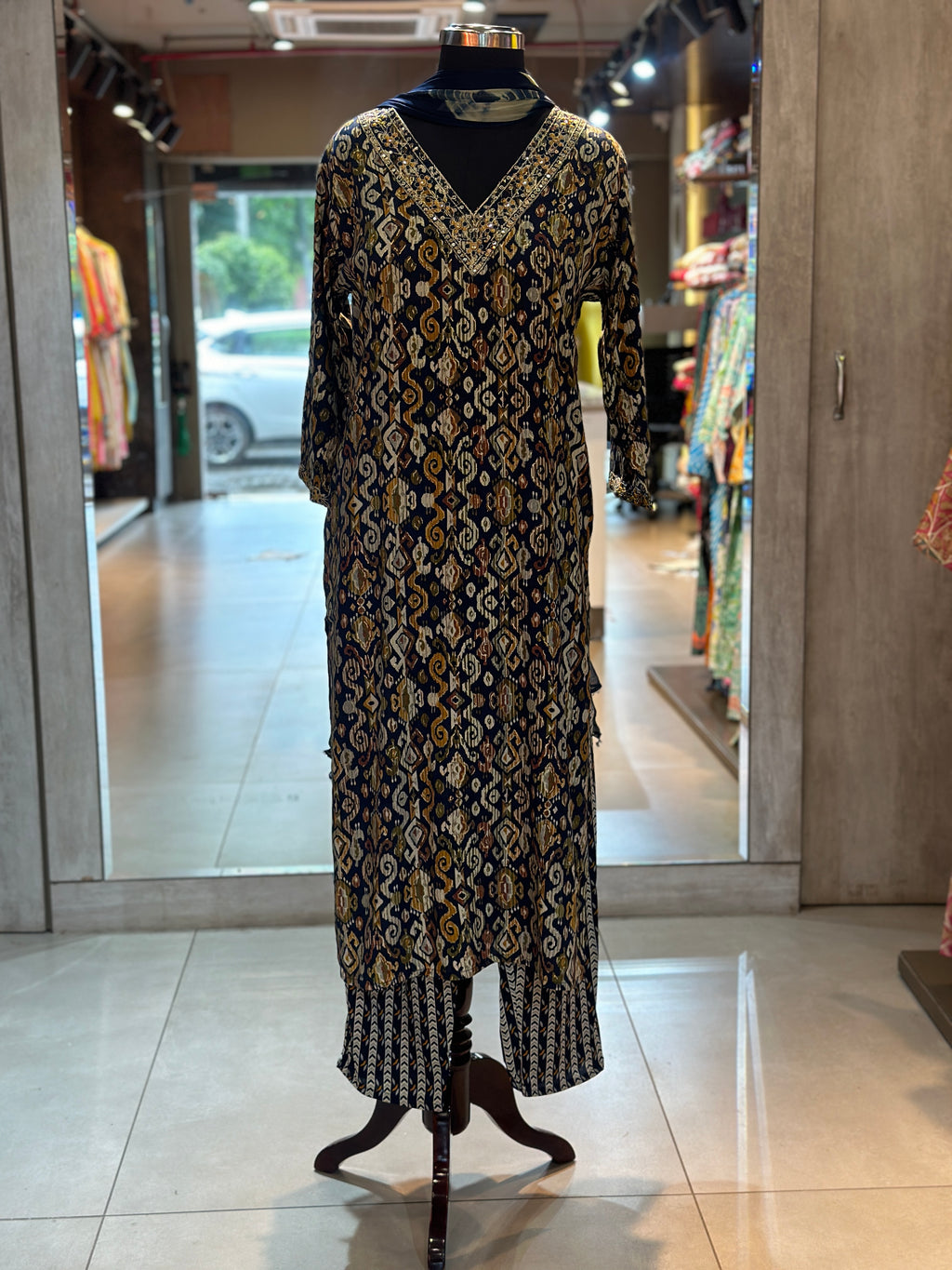 THREE PIECE RAYON SUIT SET