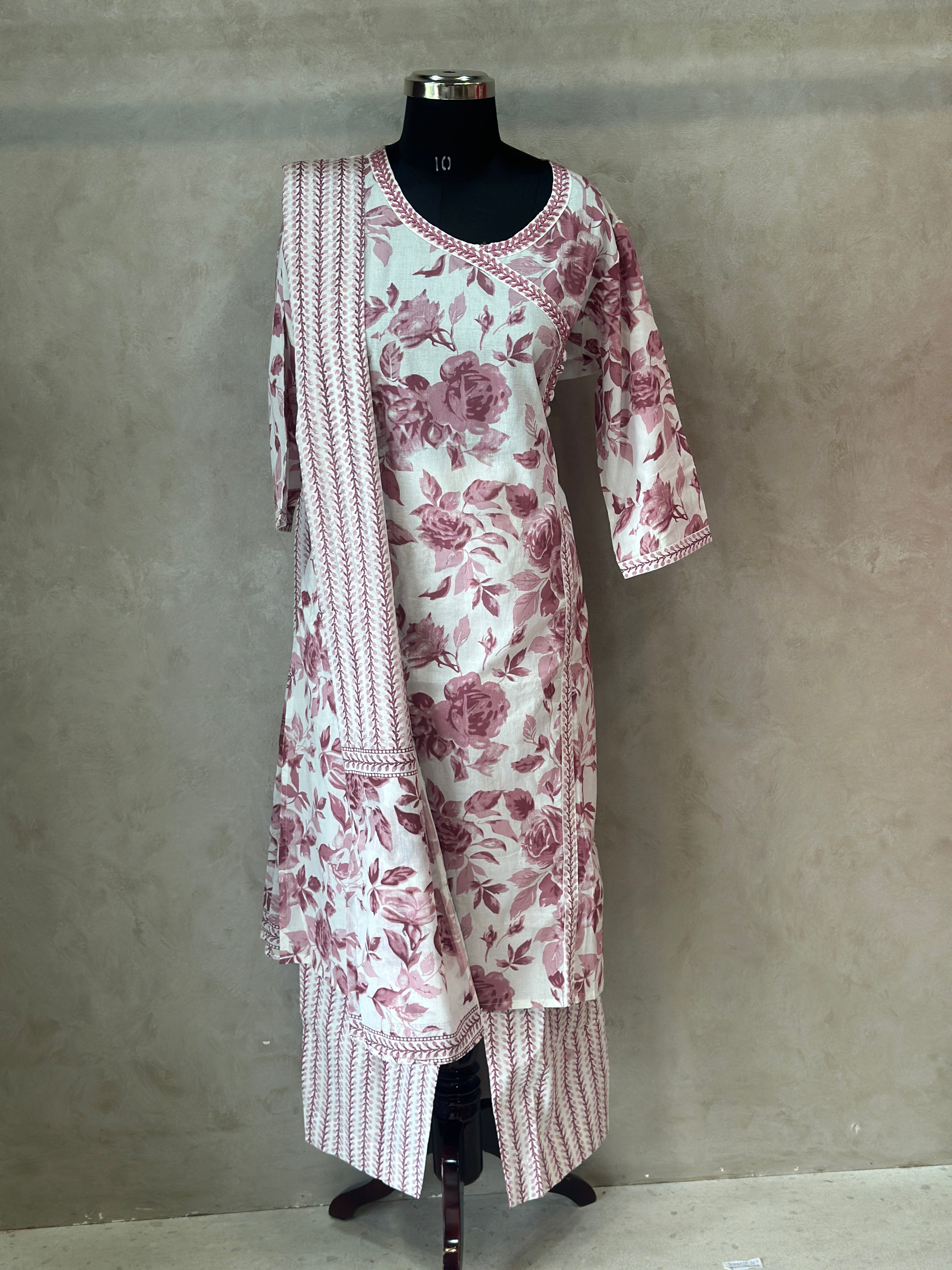 THREE PIECE STRAIGHT SUIT SET