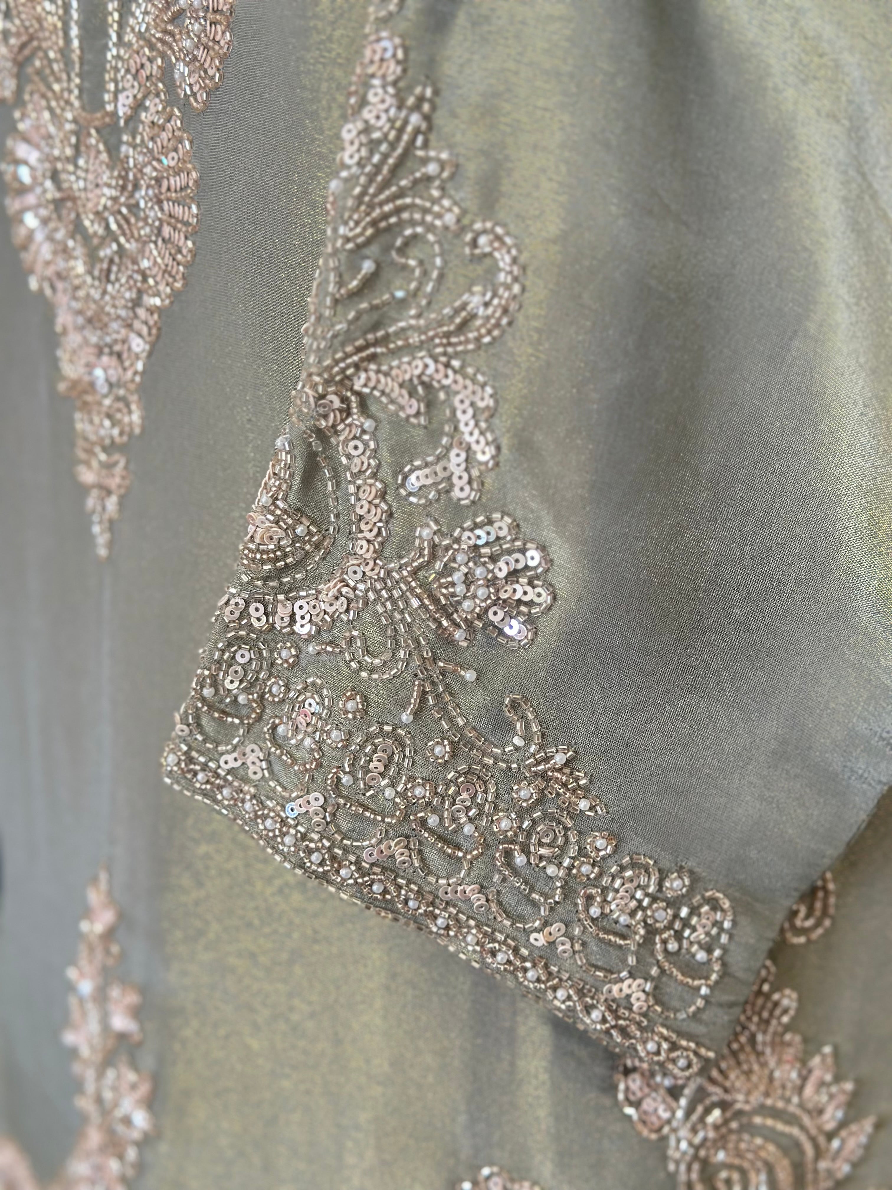 🌷Graceful Handwork Festive Suit Set🌷
