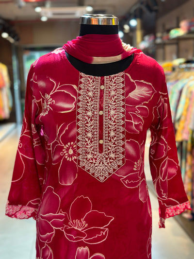 THREE PIECE RAYON STRAIGHT SUIT SET