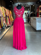 SKIRT SET WITH SHURG IN HANDWORK