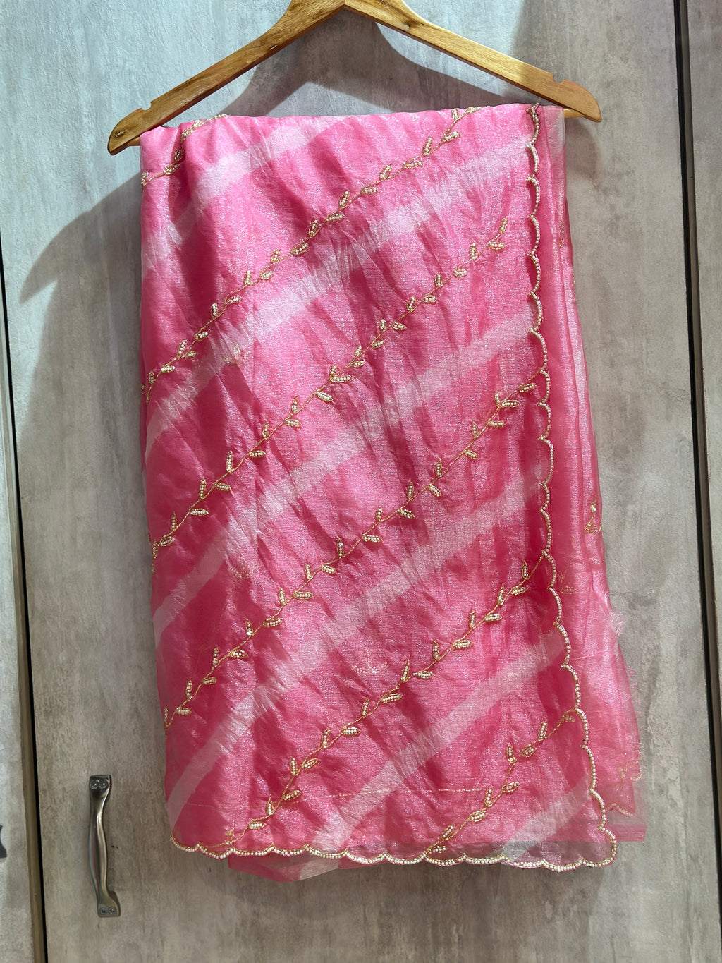 PURE SOFT ZARI TISSUE LAHRIYA HANDWORK SAREE
