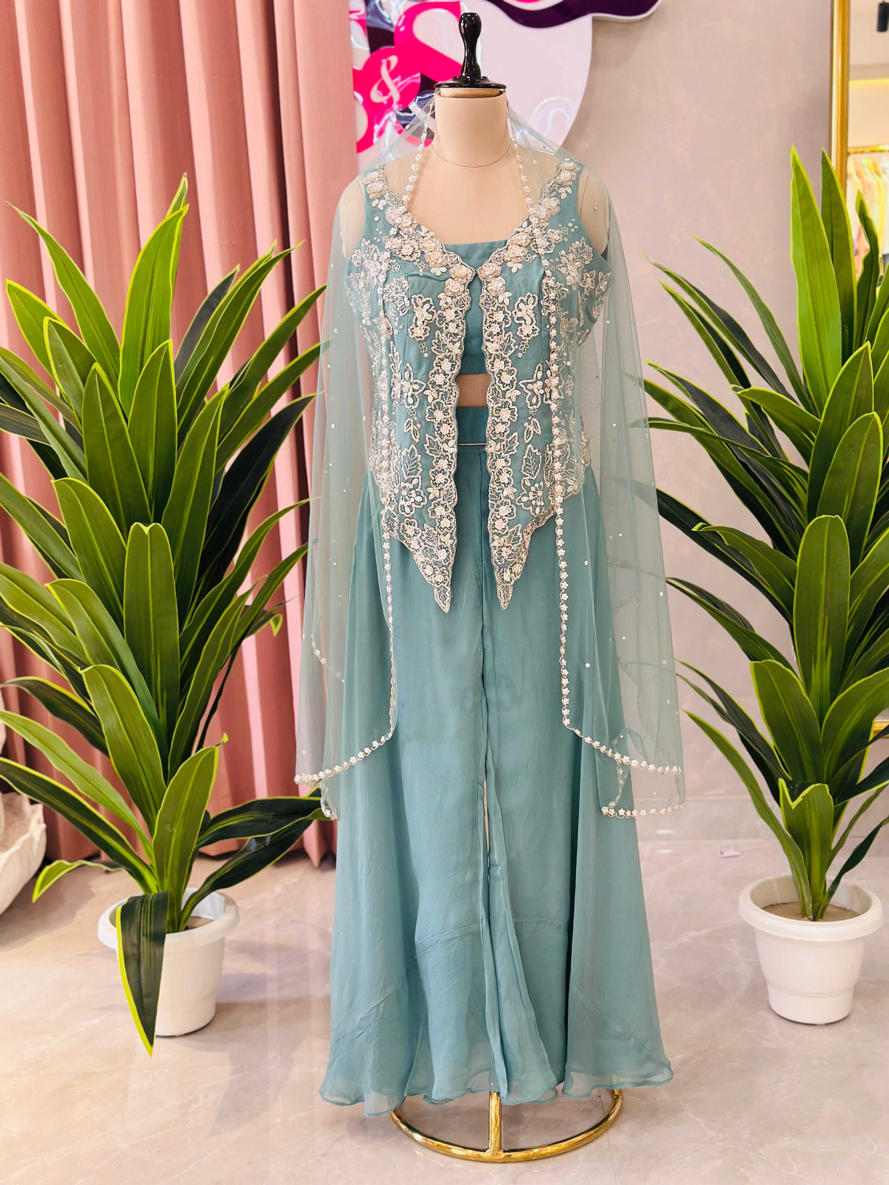 Designer Three-Piece Fusion Set