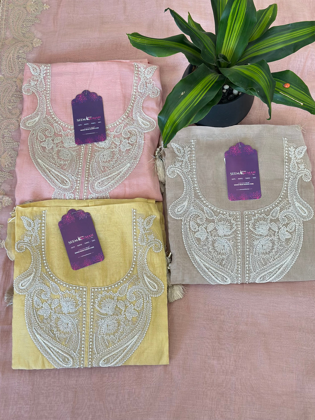 Royal Aari Elegance Unstitched Set