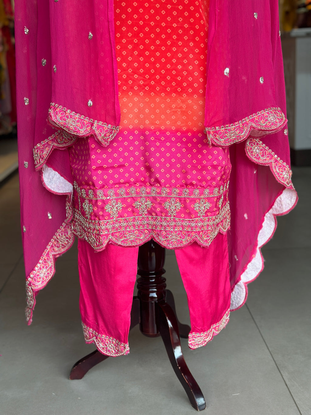 STRAIGHT BHANDEJ SUIT SET