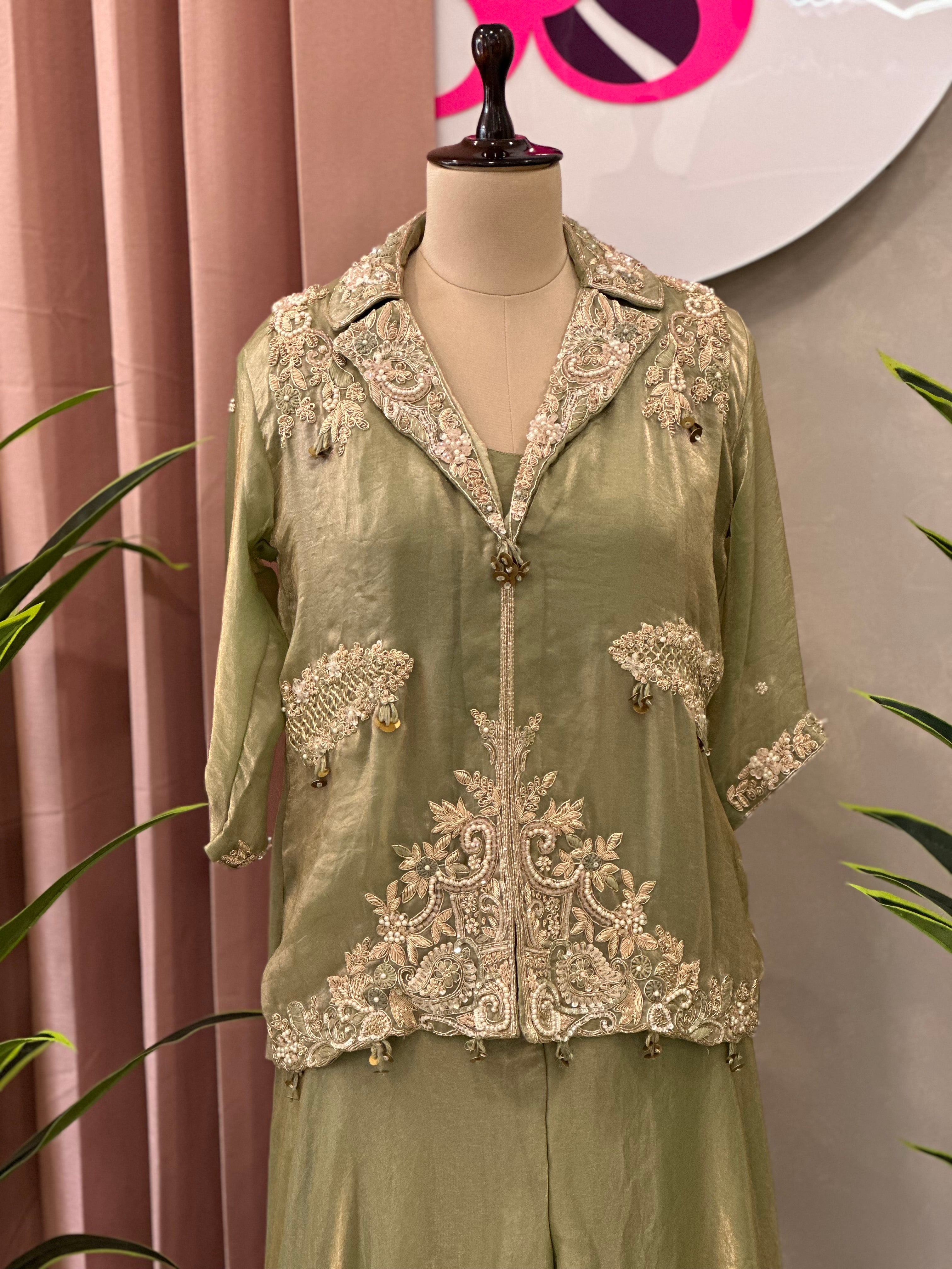 Modern Ethnic Co-ord Set With Heavy Handwork