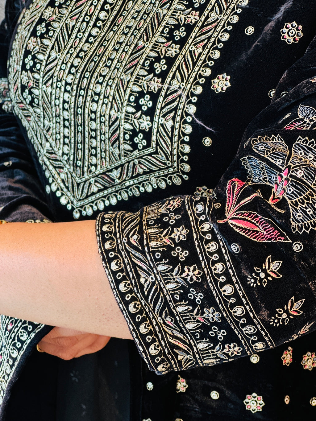 PREMIUM ANARKALI VELVET SUIT