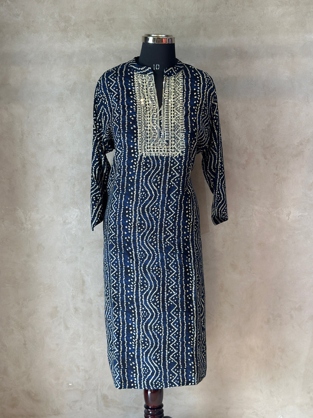 KURTI WITH SEQUENCE WORK