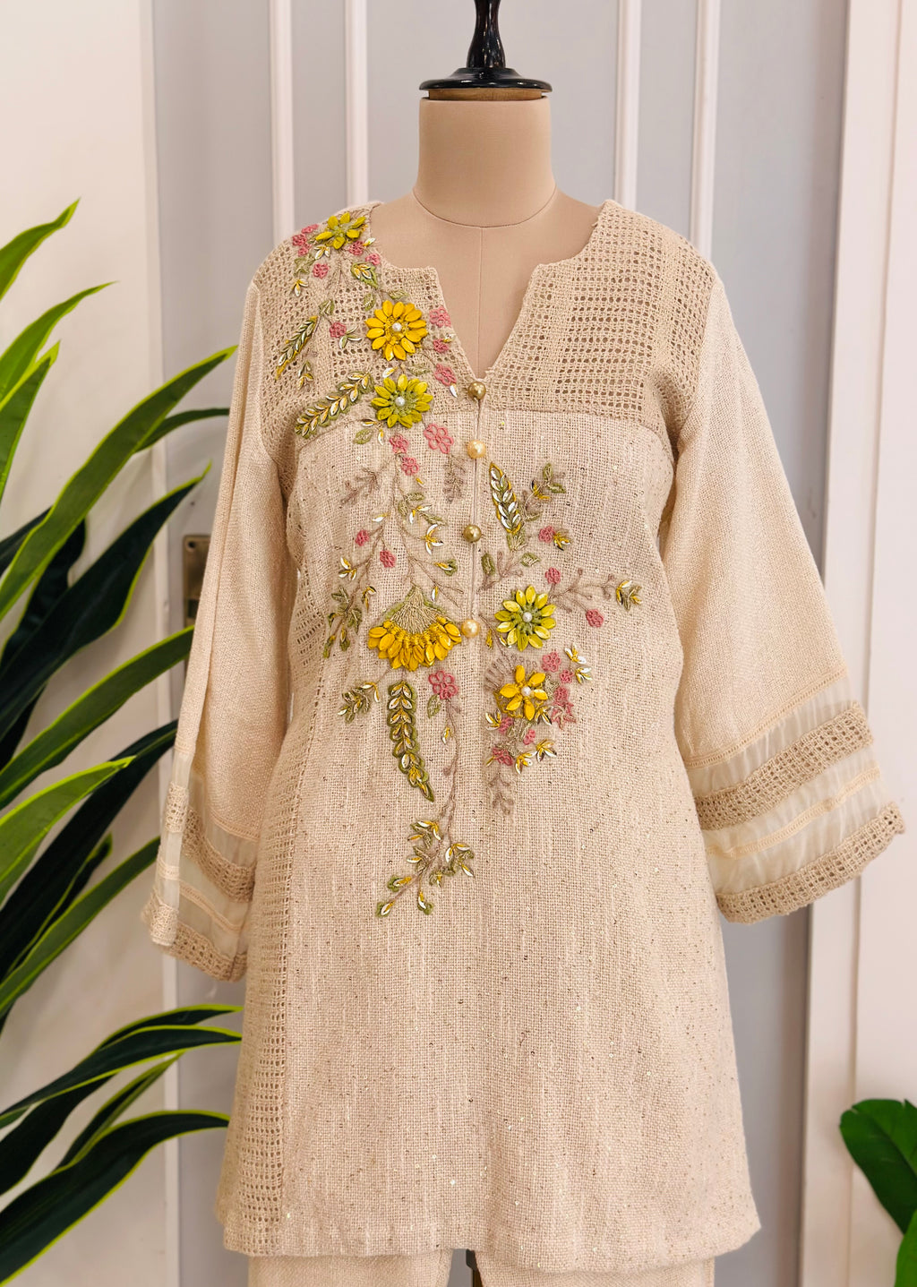 Beautiful Floral Handwork Jute Co-ord Set