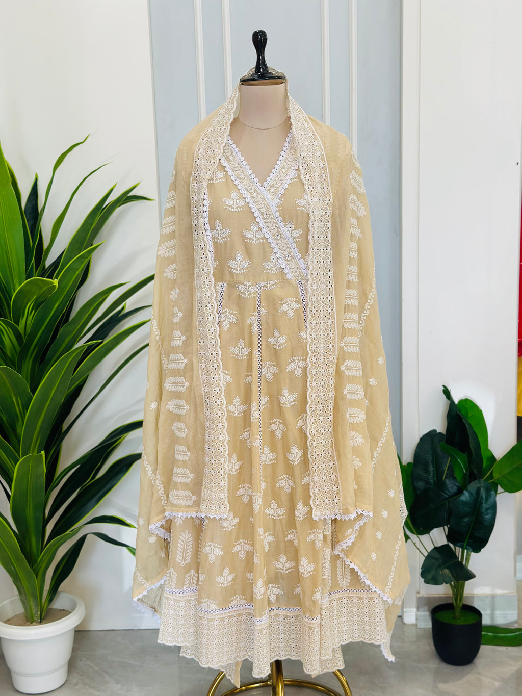 Trendy Handcrafted Chikankari Suit Set