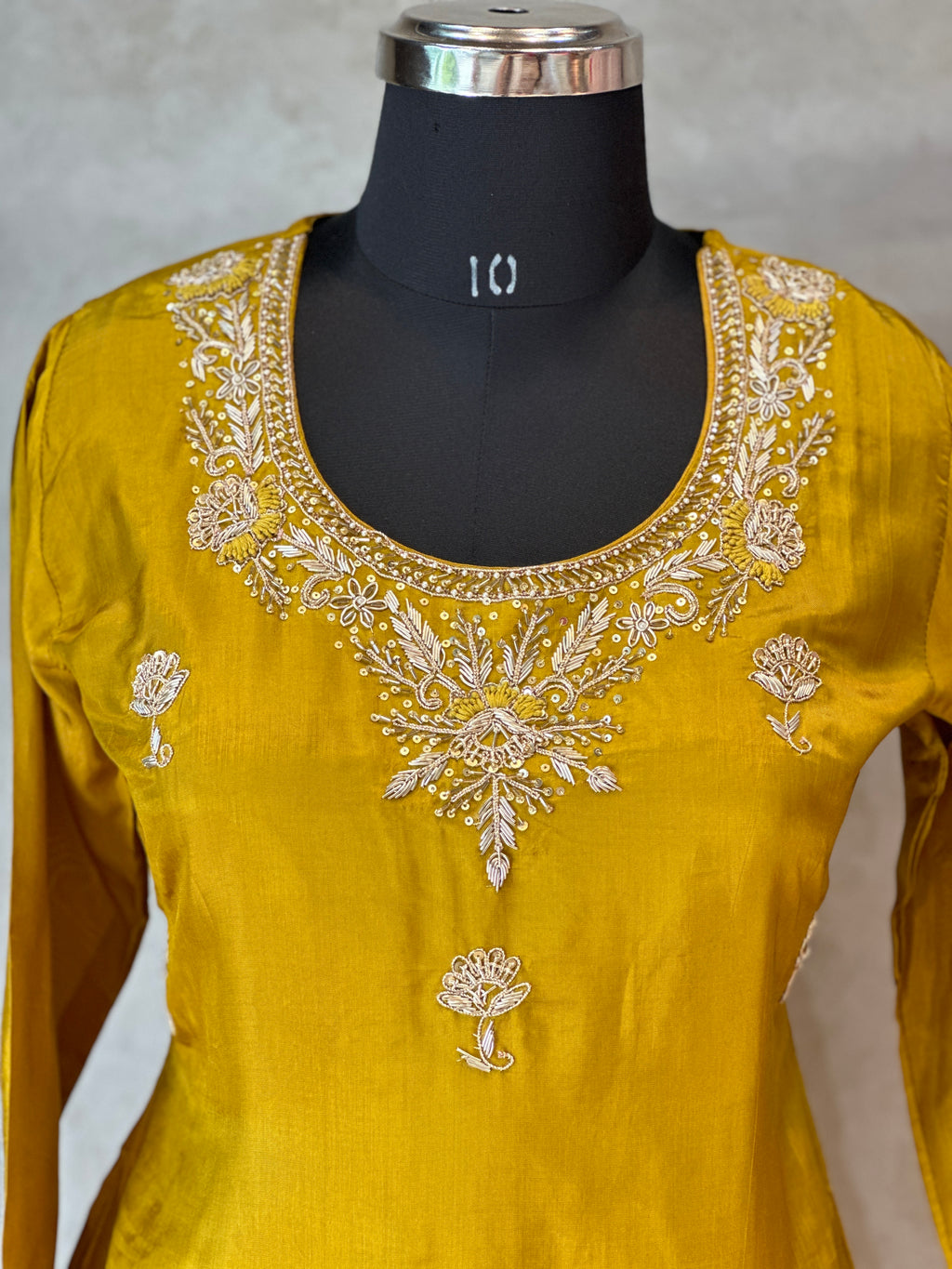 TRADITIONAL HANDWORK SKIRT SET