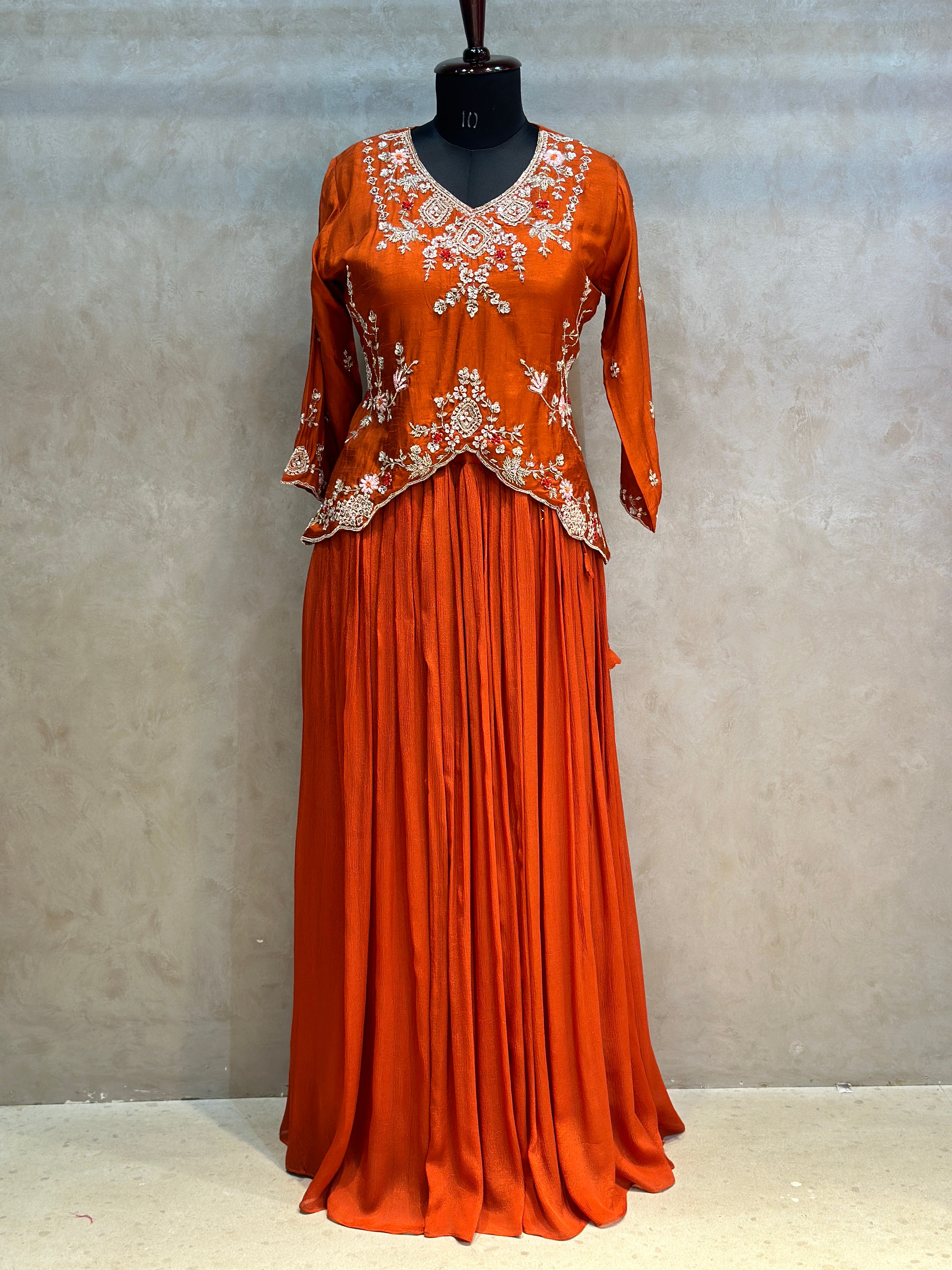 BEAUTIFUL HANDWORK SKIRT SET