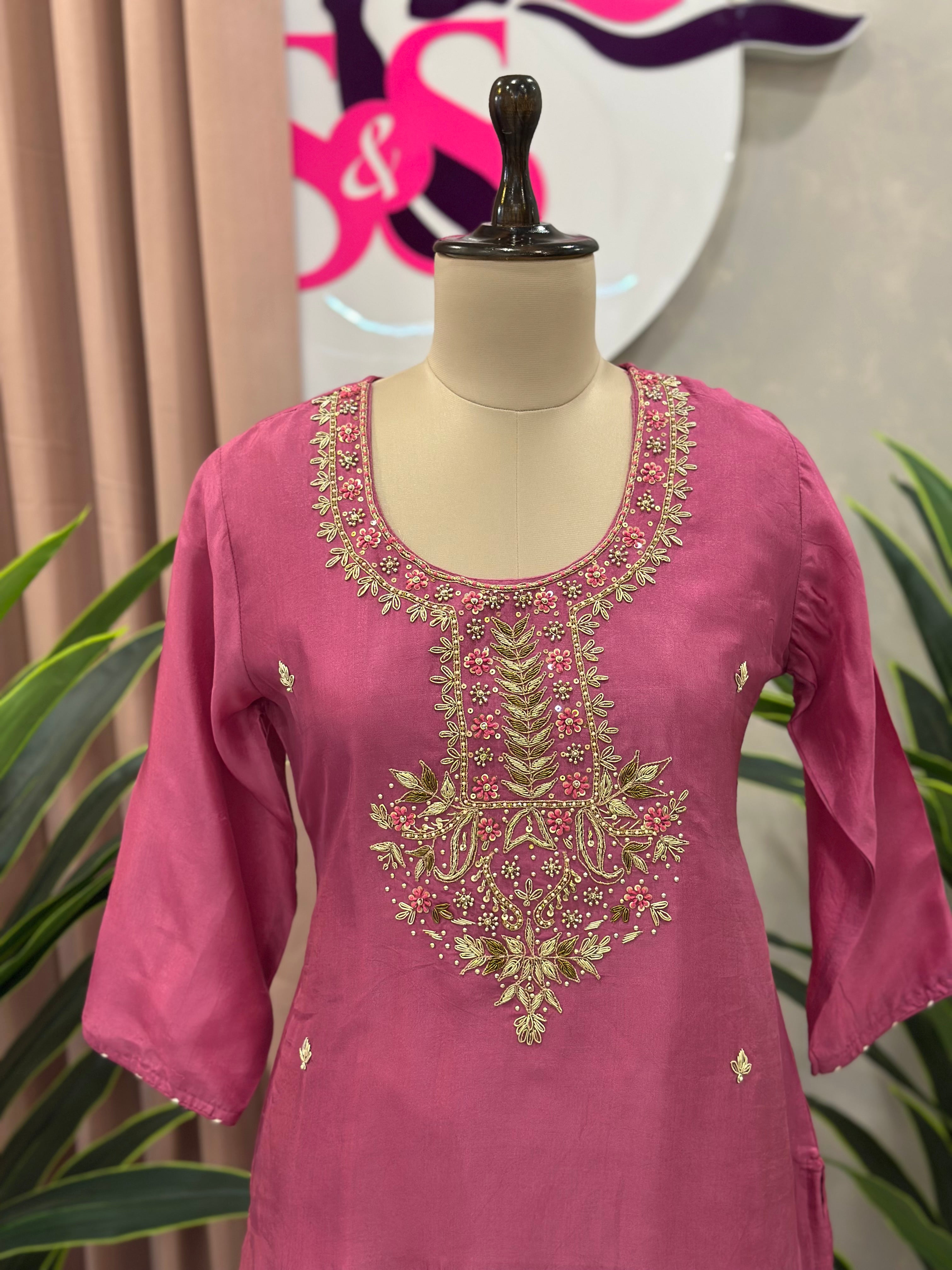 Graceful Handwork Suit Set