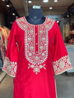 STRAIGHT SUIT SET IN ZARI WORK