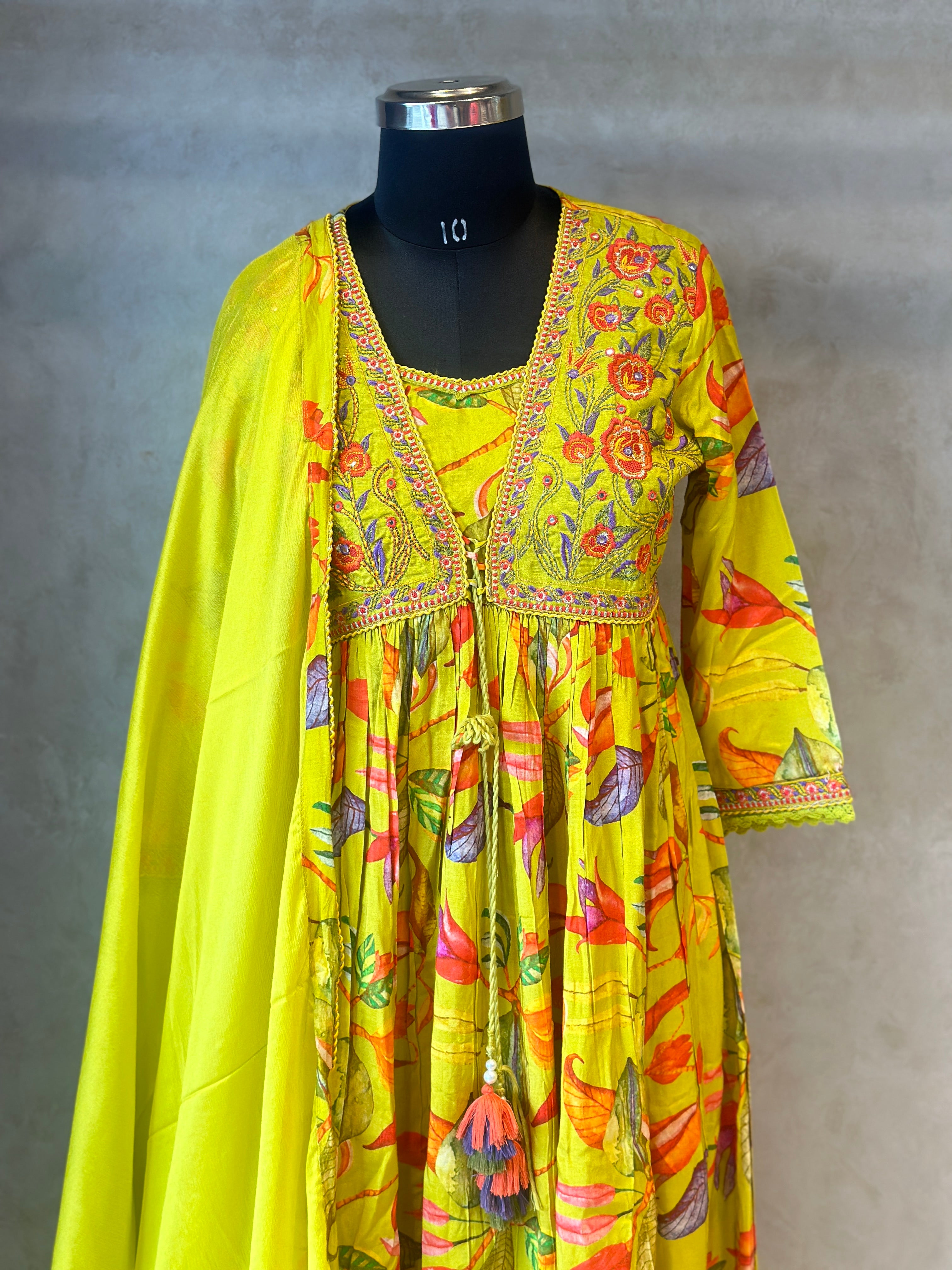 FLORAL THREE PIECES SUIT SET