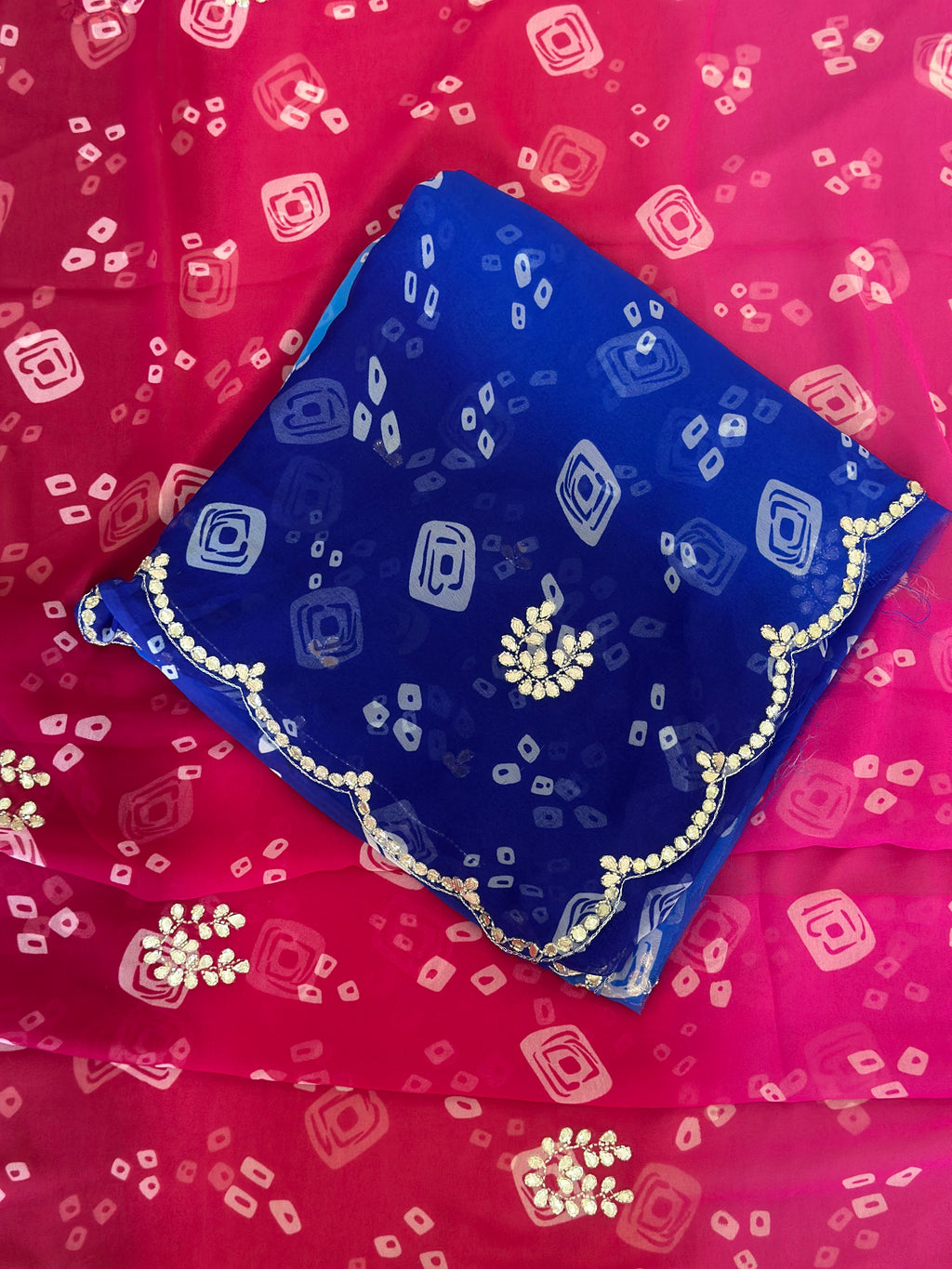 Elegant Bandhani Saree with Handwork Border Detailing