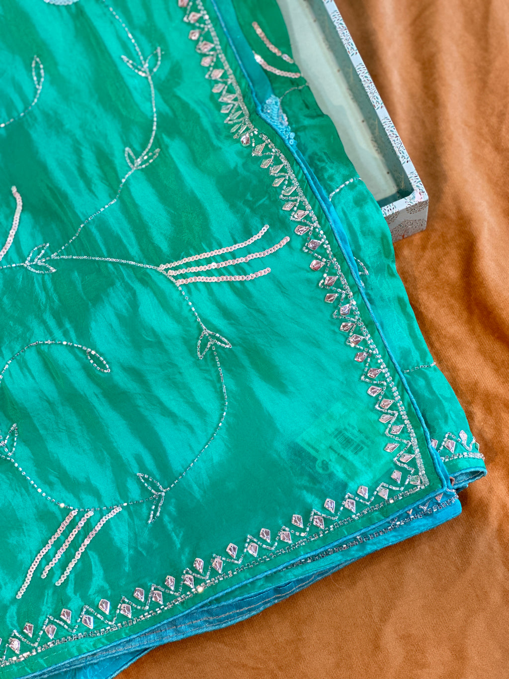 PREMIUM OMBRE JAAL HANDWORK SAREE