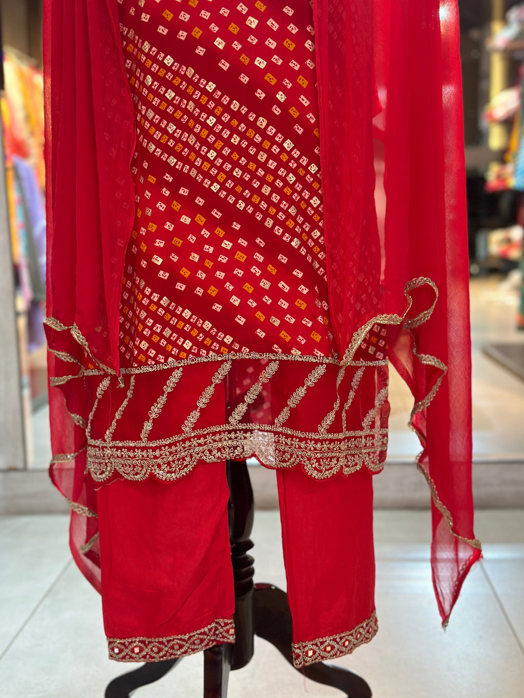 THREE PIECE BHANDEJ SUIT SET