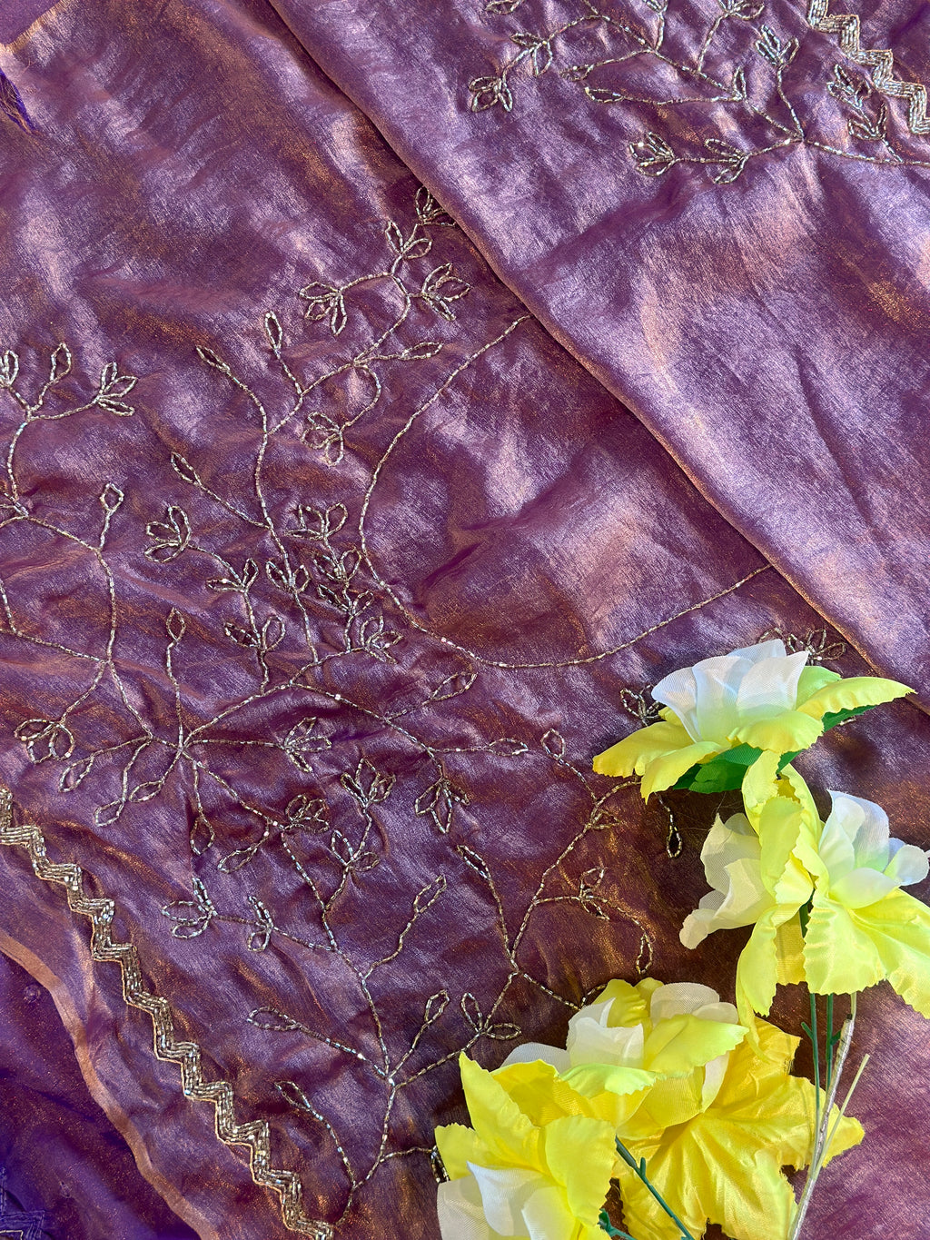 🌼✨GOLDEN GRACE SOFT SHIMMER SAREE✨🌼