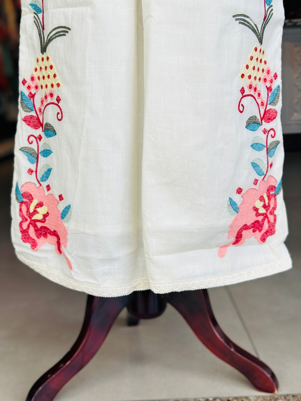 EMBROIDERED CO-ORD SET