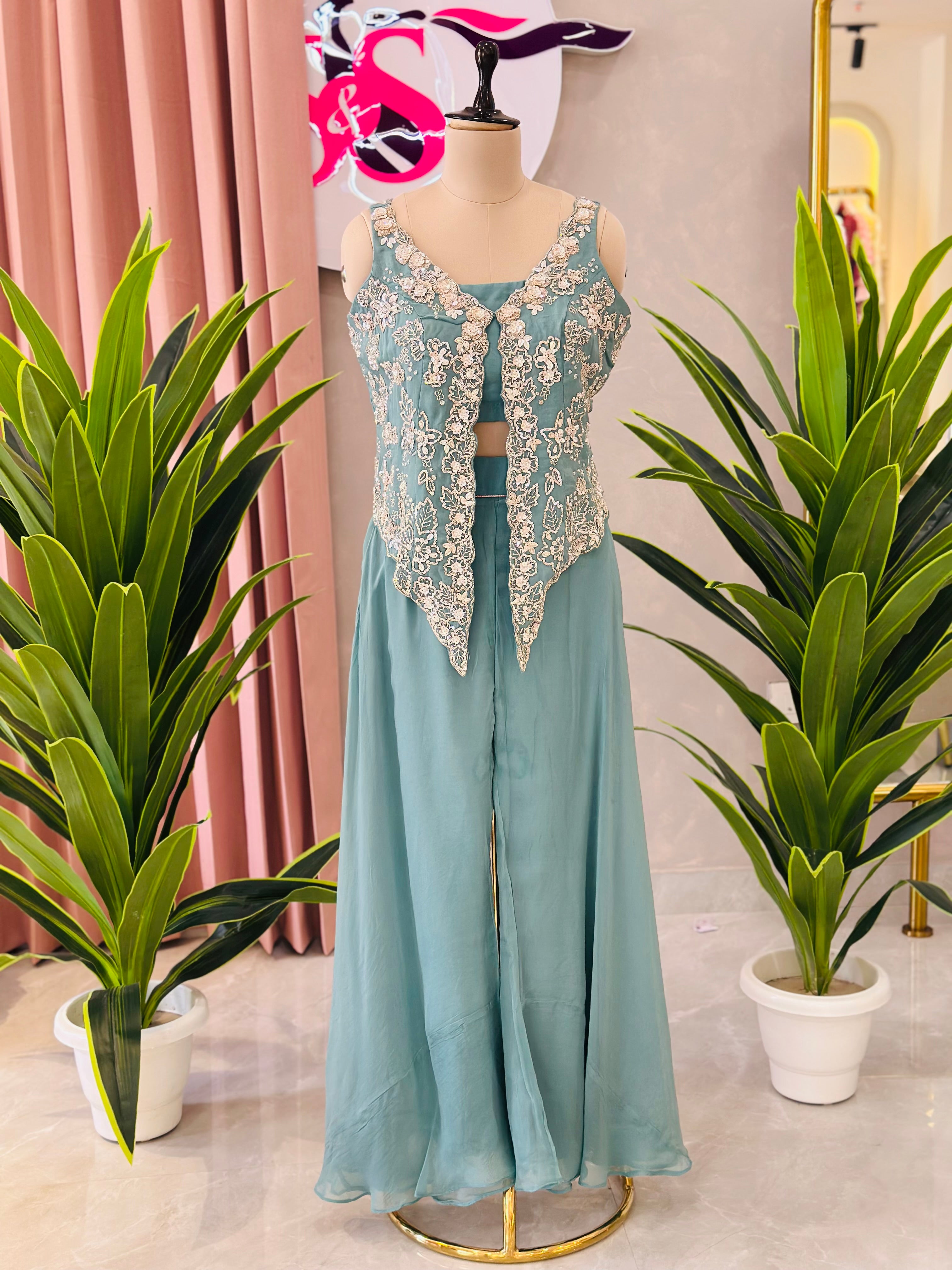 Designer Three-Piece Fusion Set