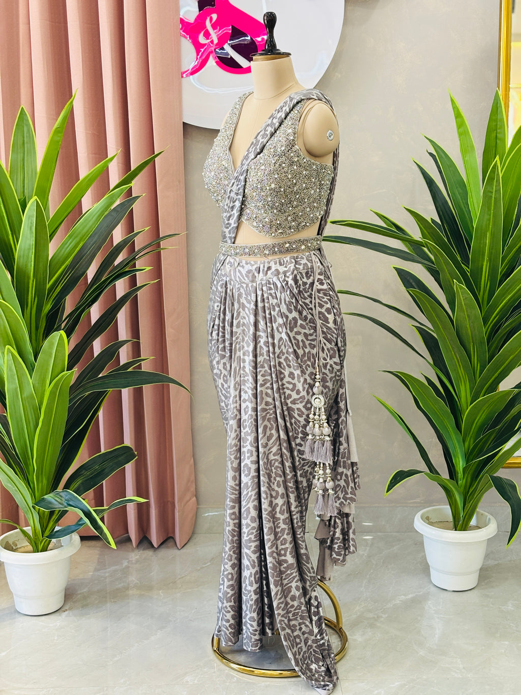 Premium Leopard Print Pre-Stitched Saree