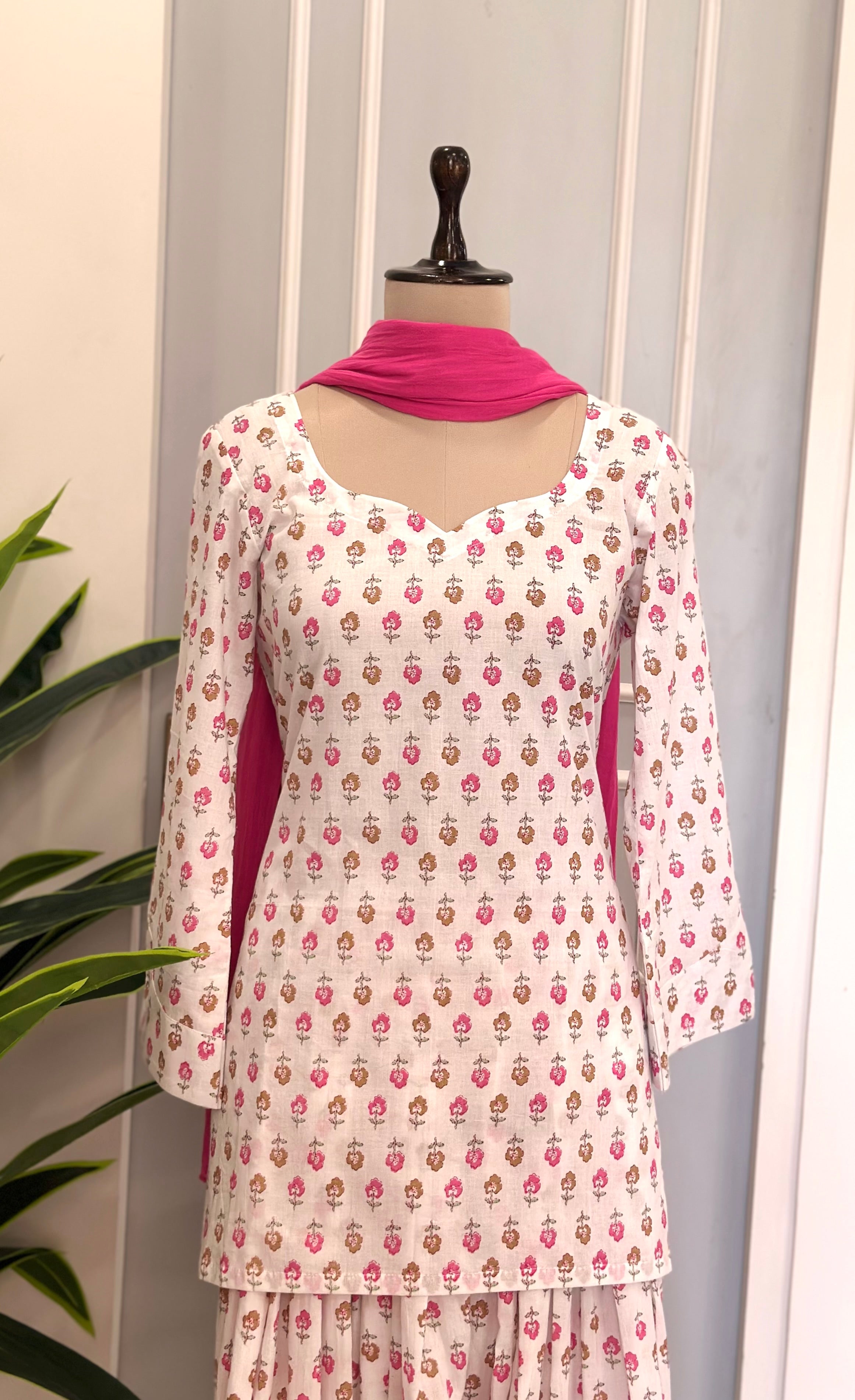 Elegant Floral Farshi Suit Set