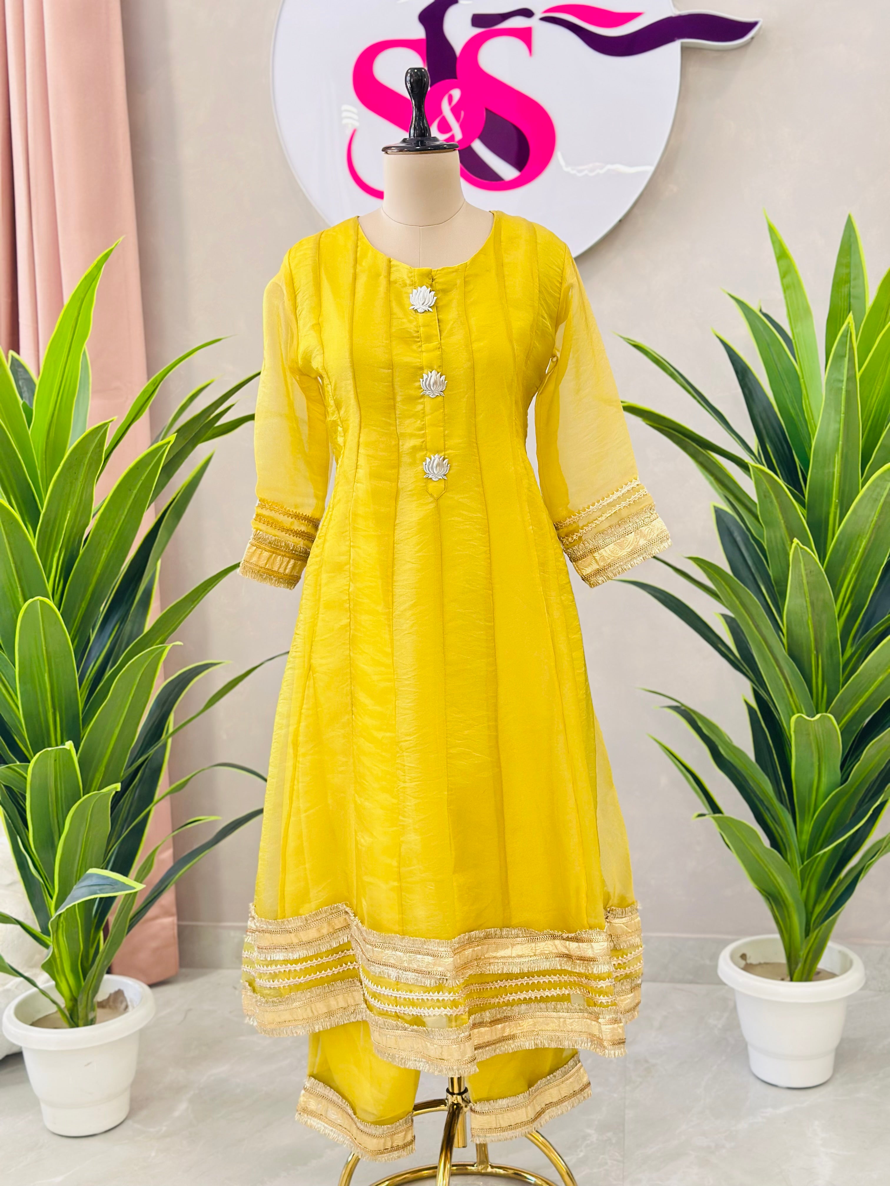 Beautiful Anarkali In Two Beautiful Shades