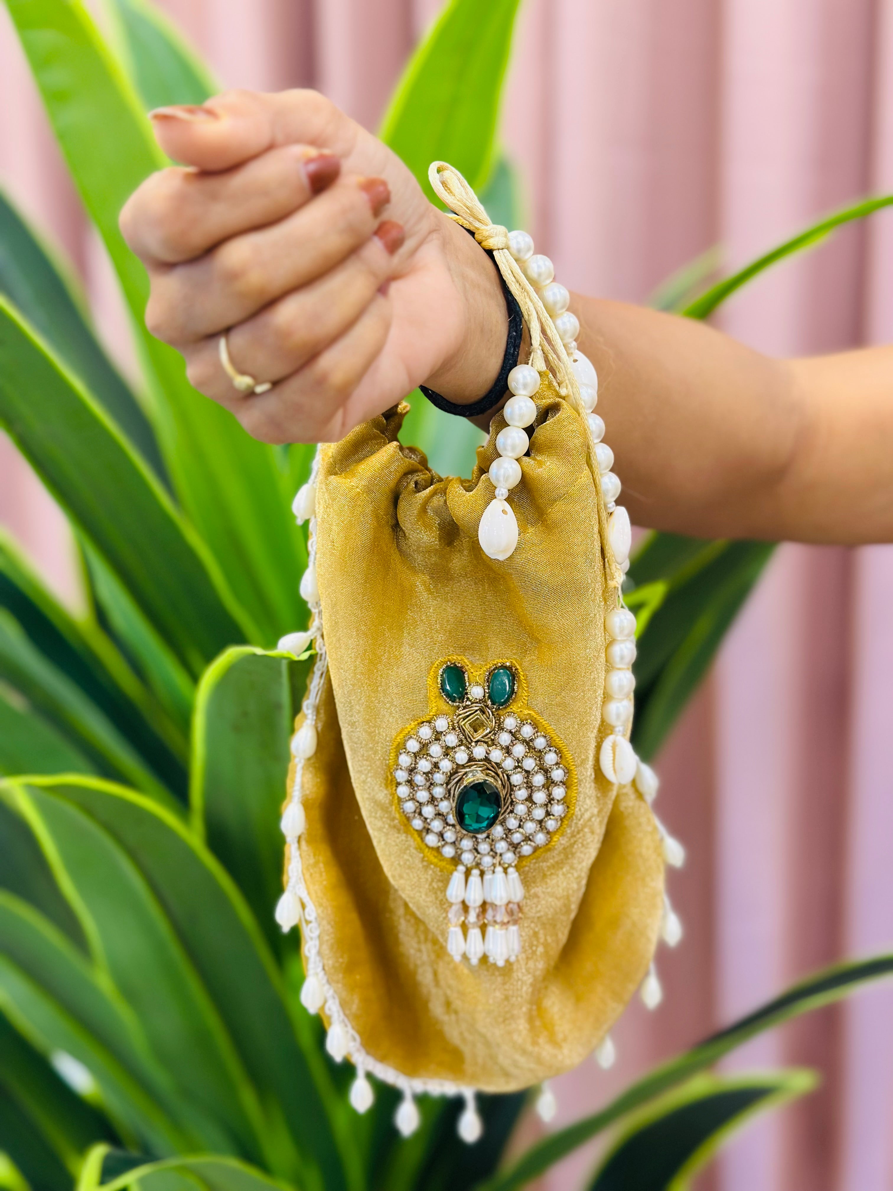 Trendy Farsi Kurta Set With Handwork