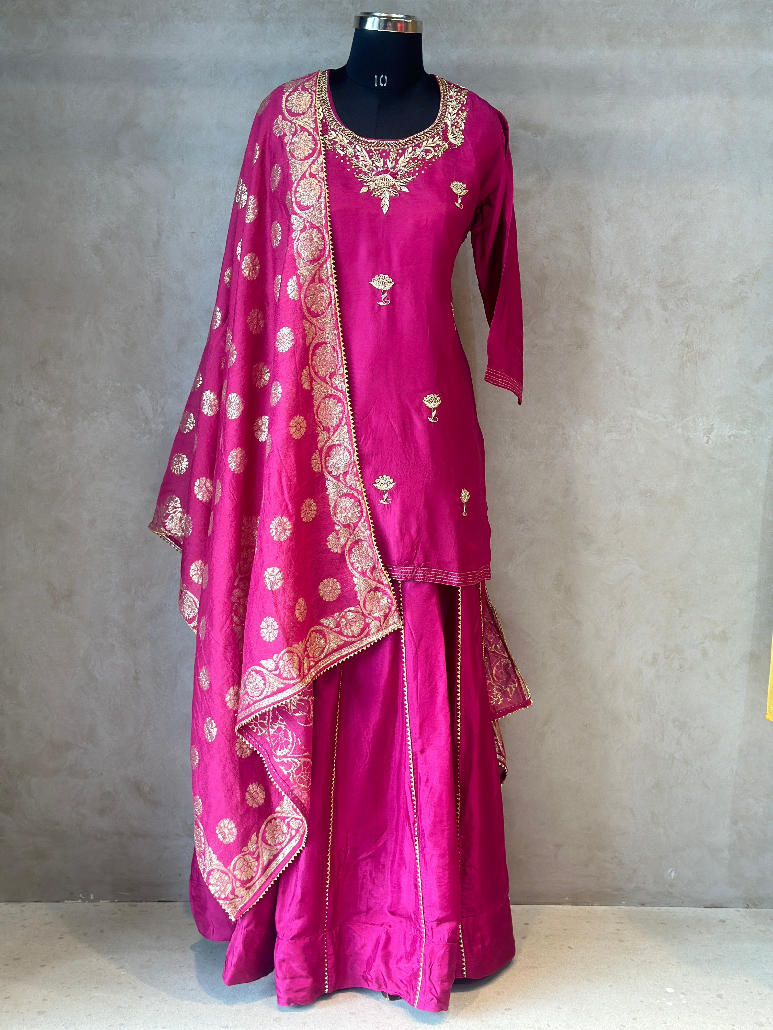 TRADITIONAL HANDWORK SKIRT SET