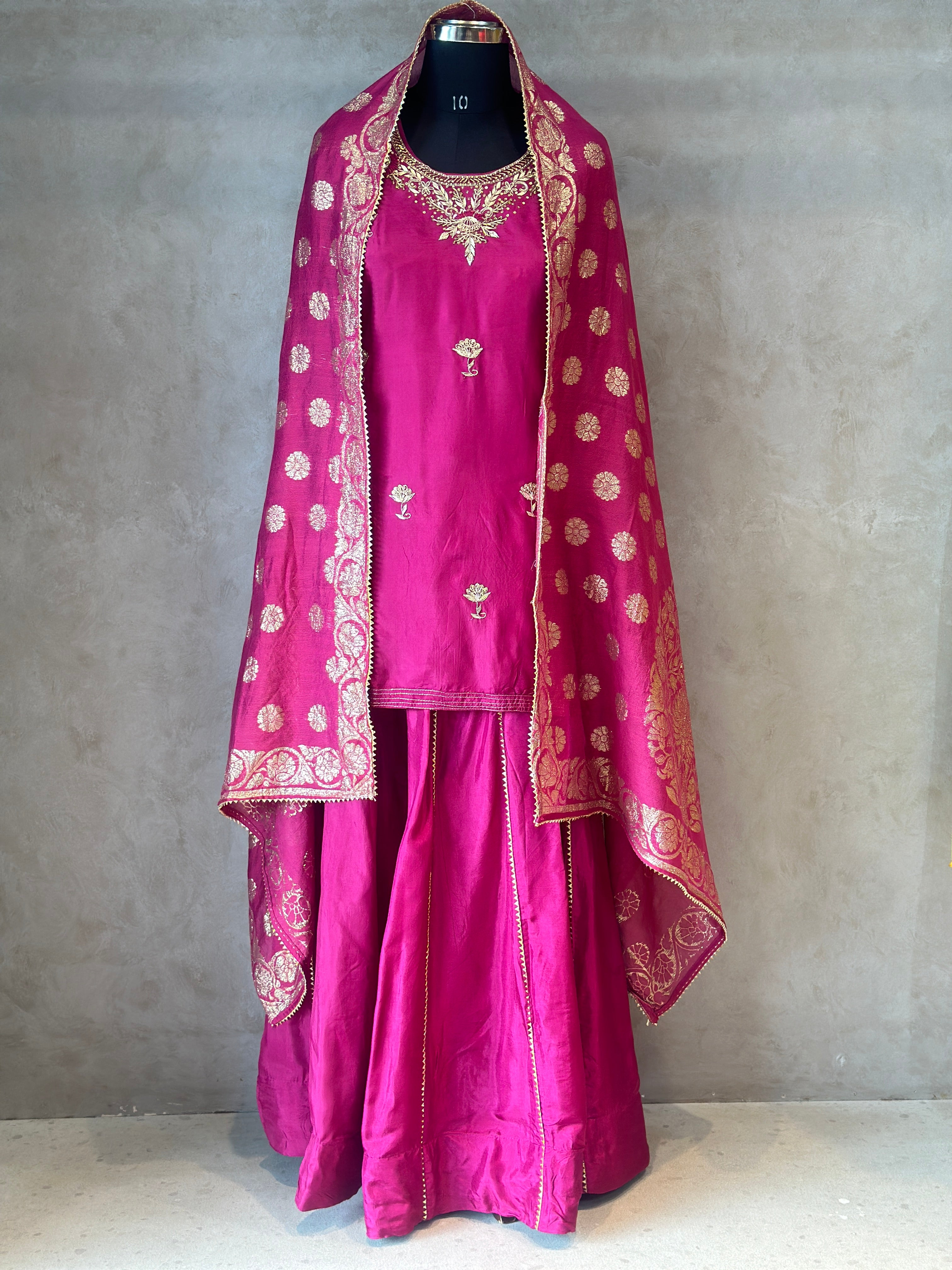 TRADITIONAL HANDWORK SKIRT SET