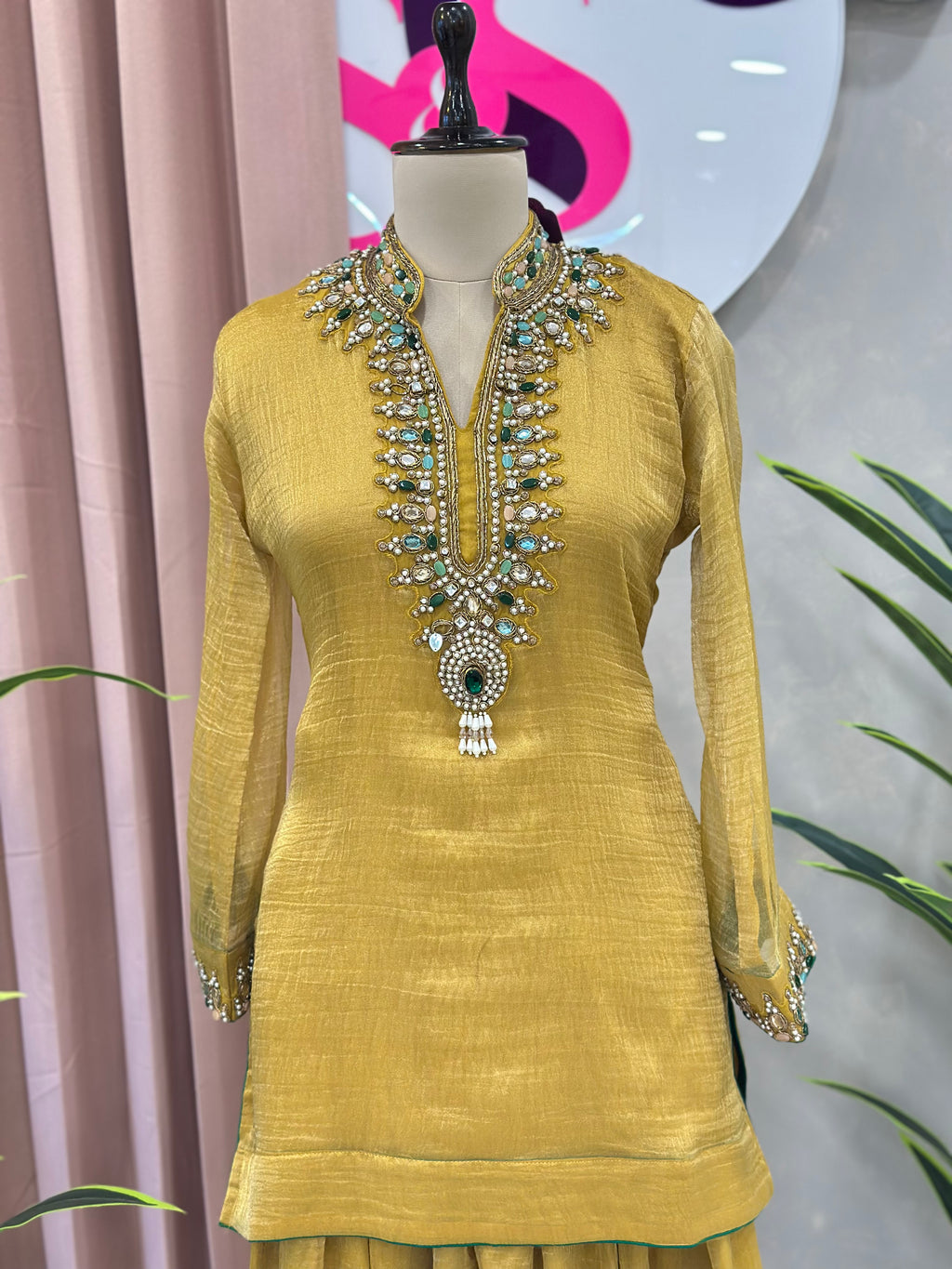 Trendy Farsi Kurta Set With Handwork