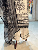 PAKISTANI STYLE SUIT SET