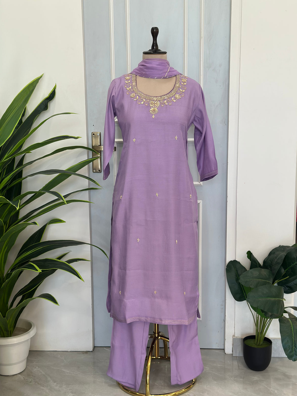 Neckline Elegance Kurta Set