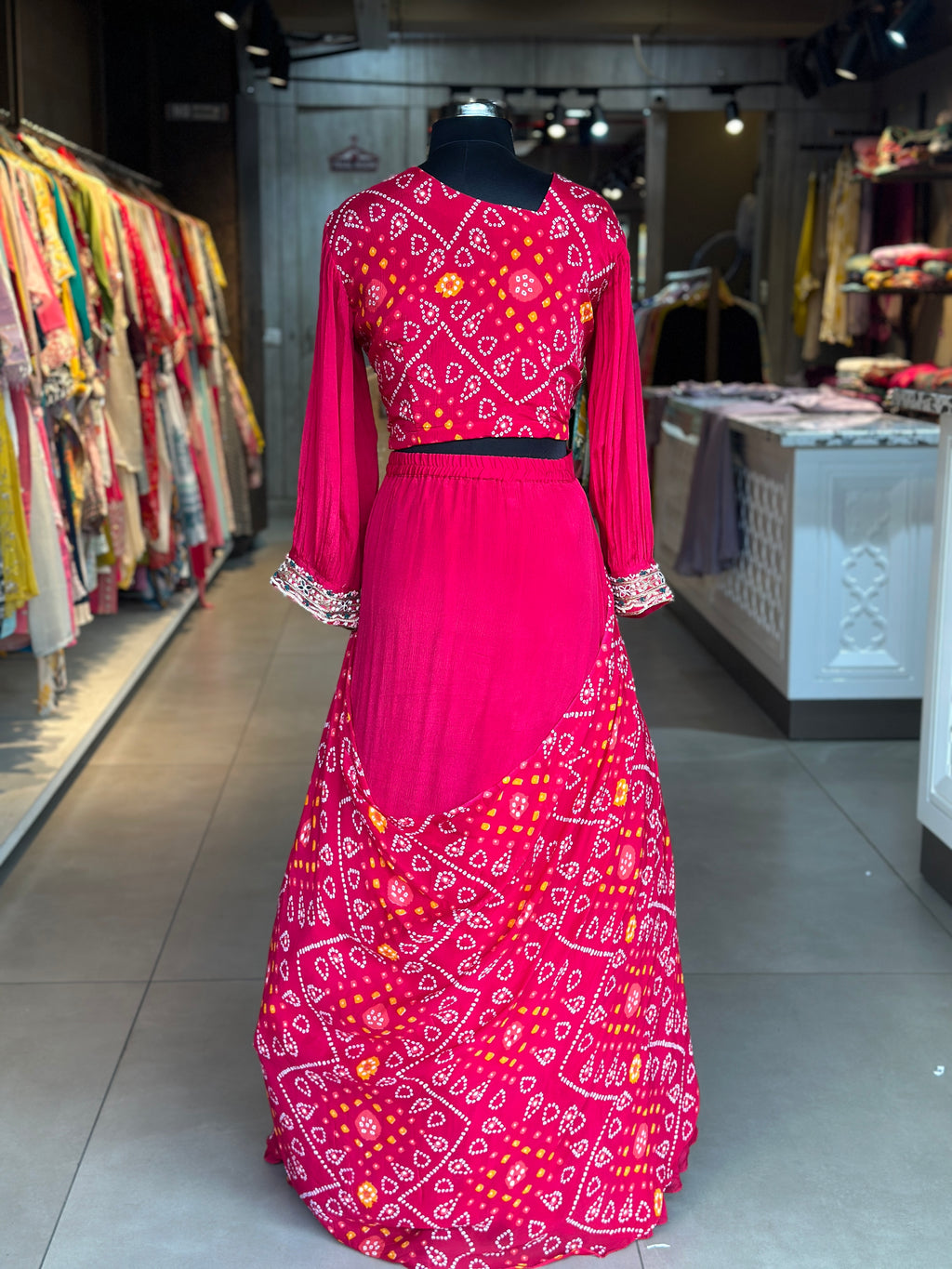 BHANDEJ LEHNGA SET