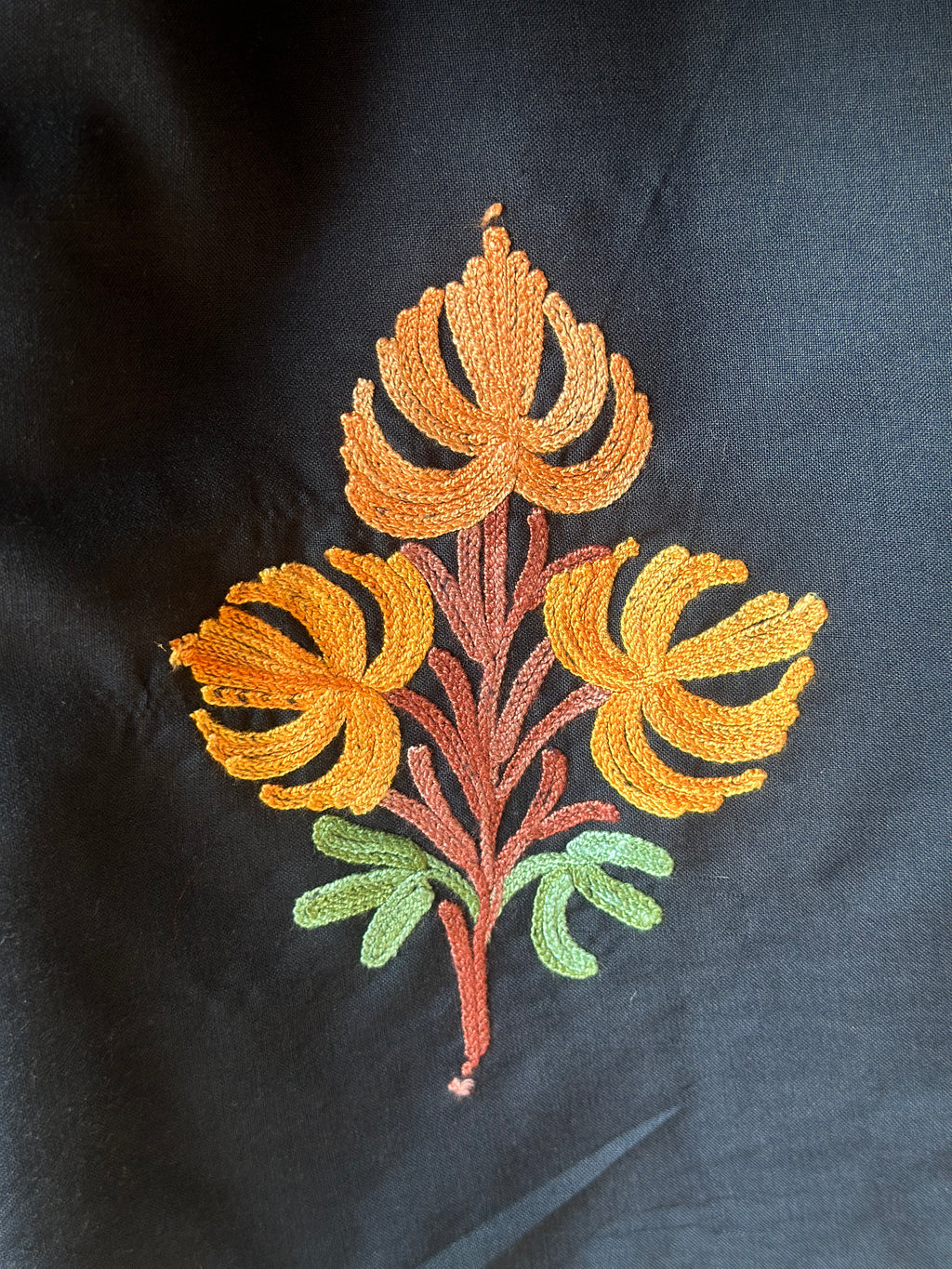 KAFTAN IN HEAVY EMBROIDERED