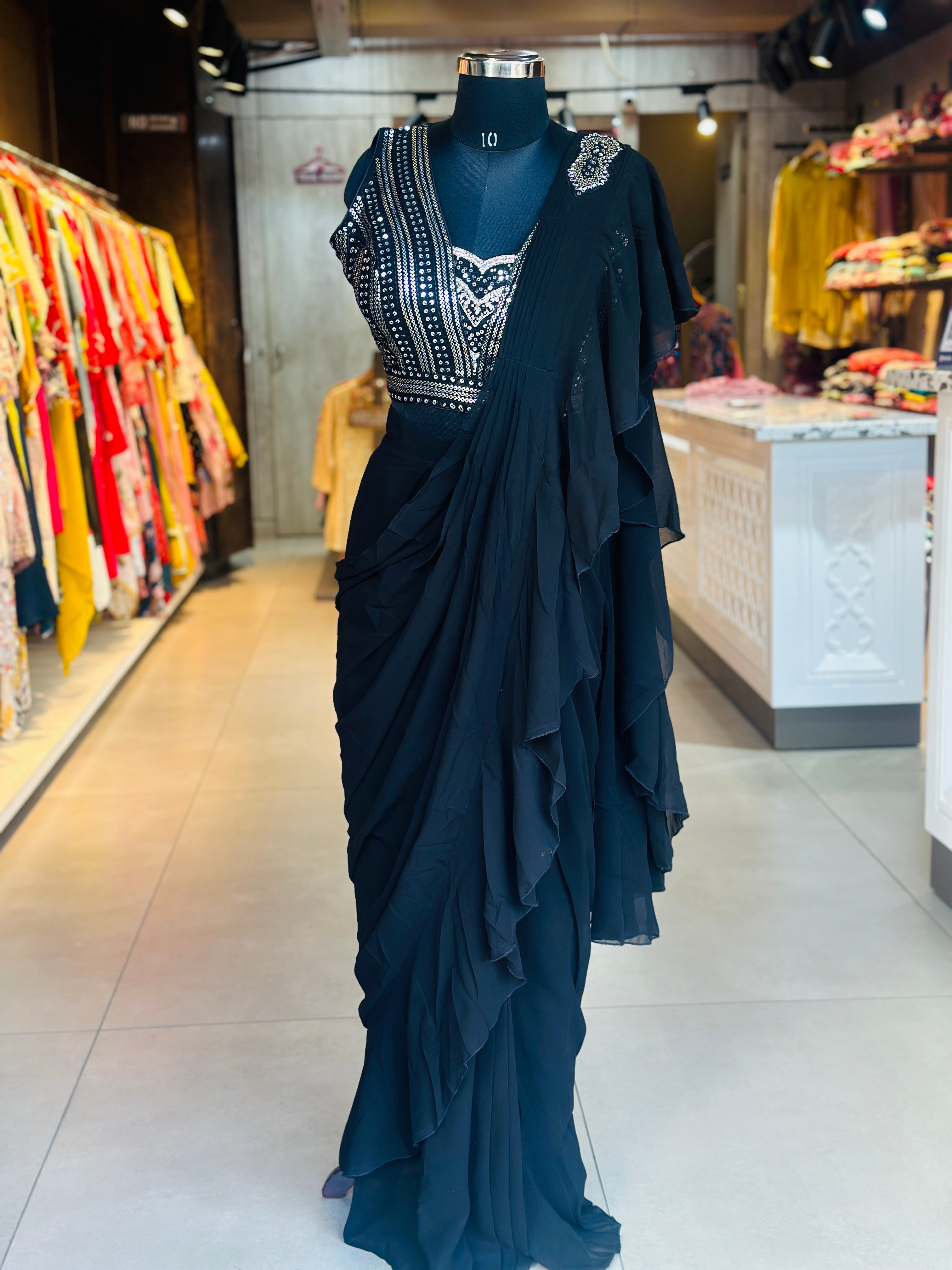 Draping Saree With Heavy Blouse