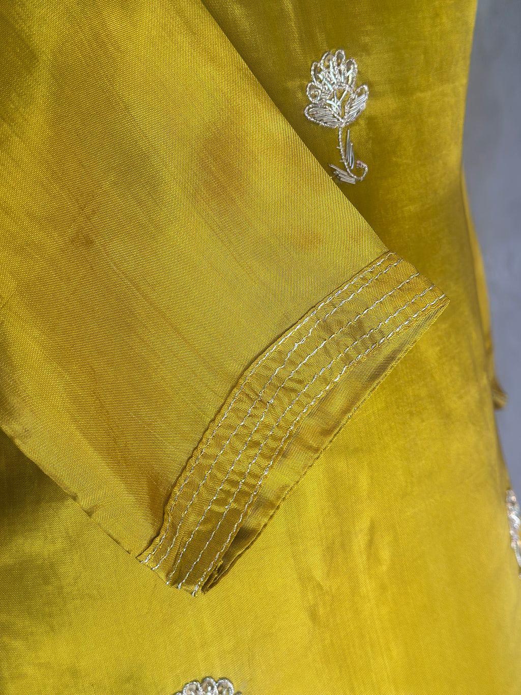 TRADITIONAL HANDWORK SKIRT SET
