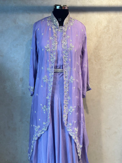 GOWN IN INDOWESTERN